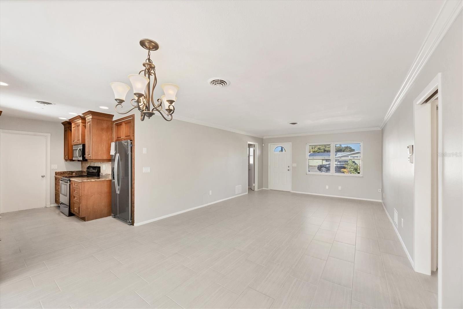 SOUTH VENICE - Residential