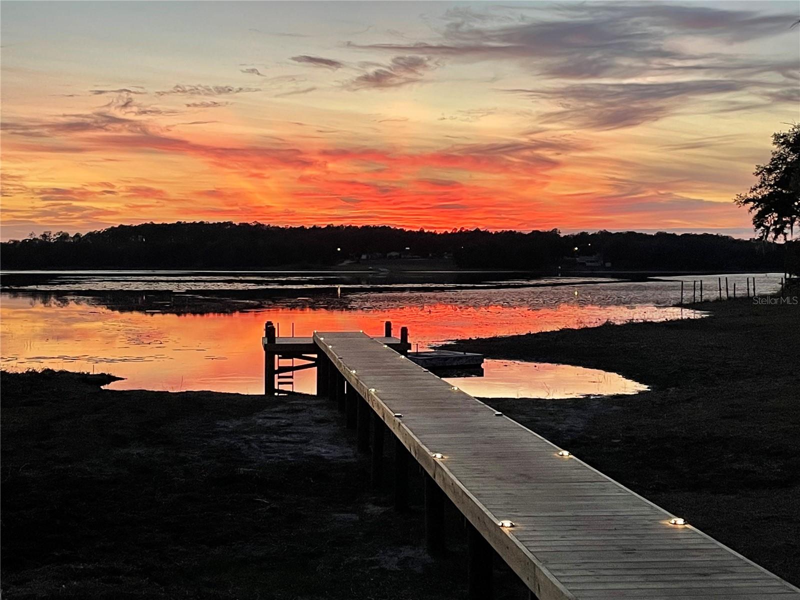 RAINBOW LAKES ESTATE - Residential