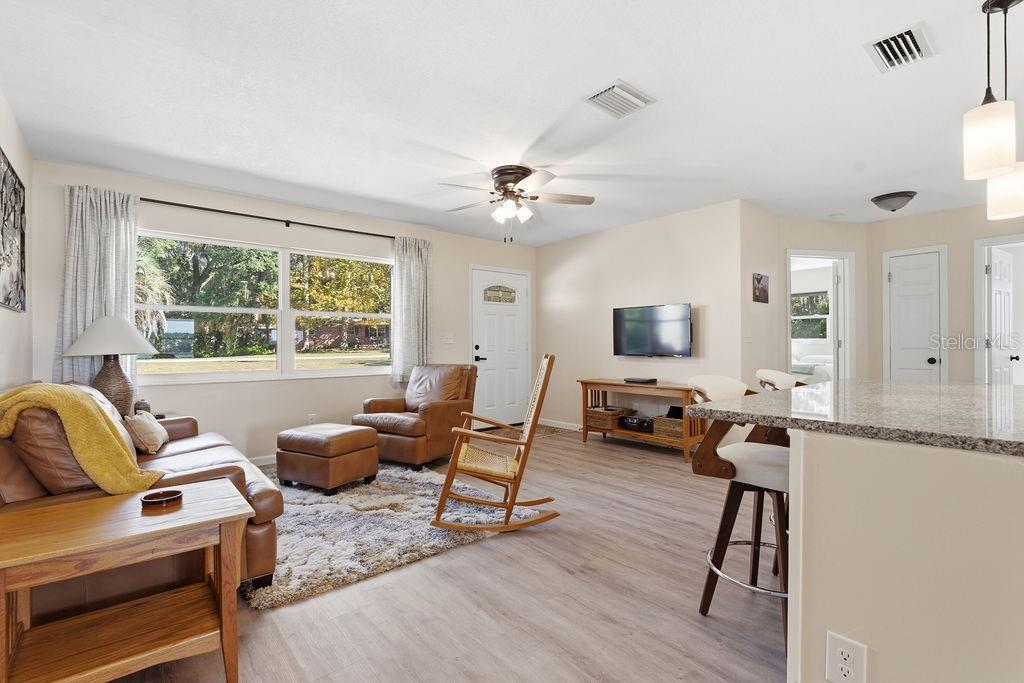 RAINBOW LAKES ESTATE - Residential