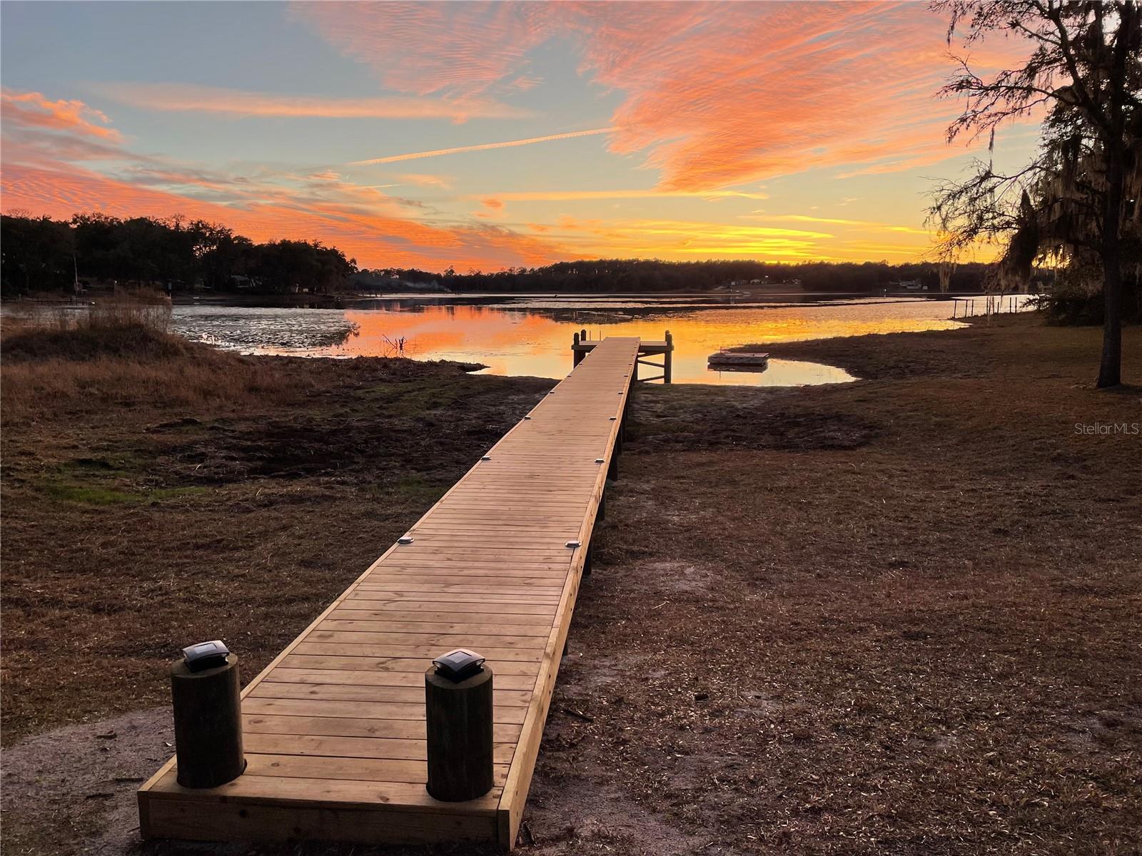 RAINBOW LAKES ESTATE - Residential