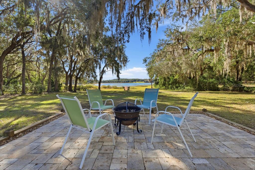 RAINBOW LAKES ESTATE - Residential