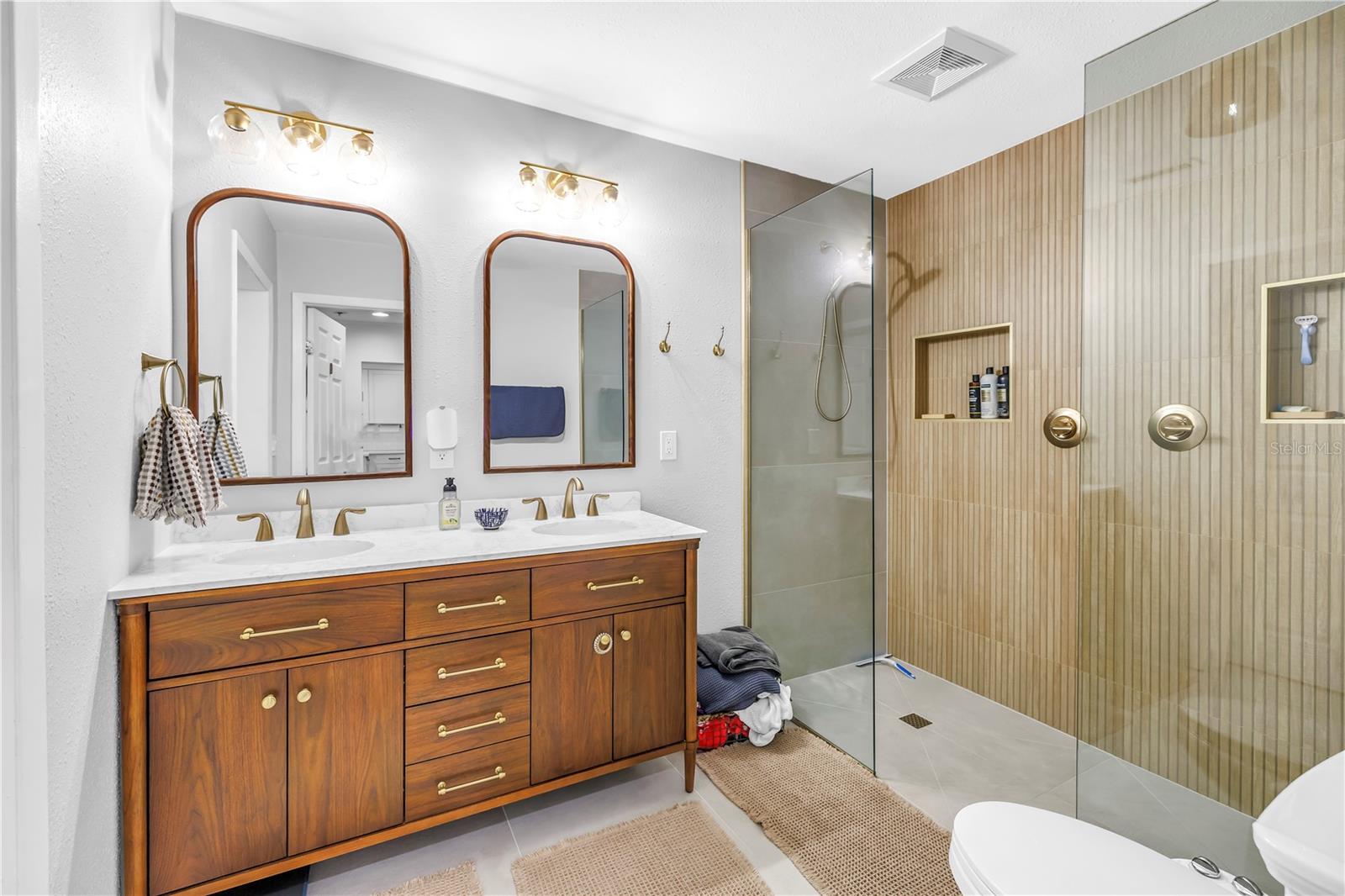 MARYLAND MANOR REV - Residential