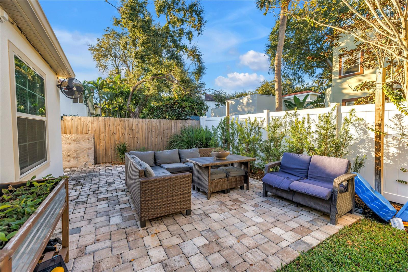 MARYLAND MANOR REV - Residential