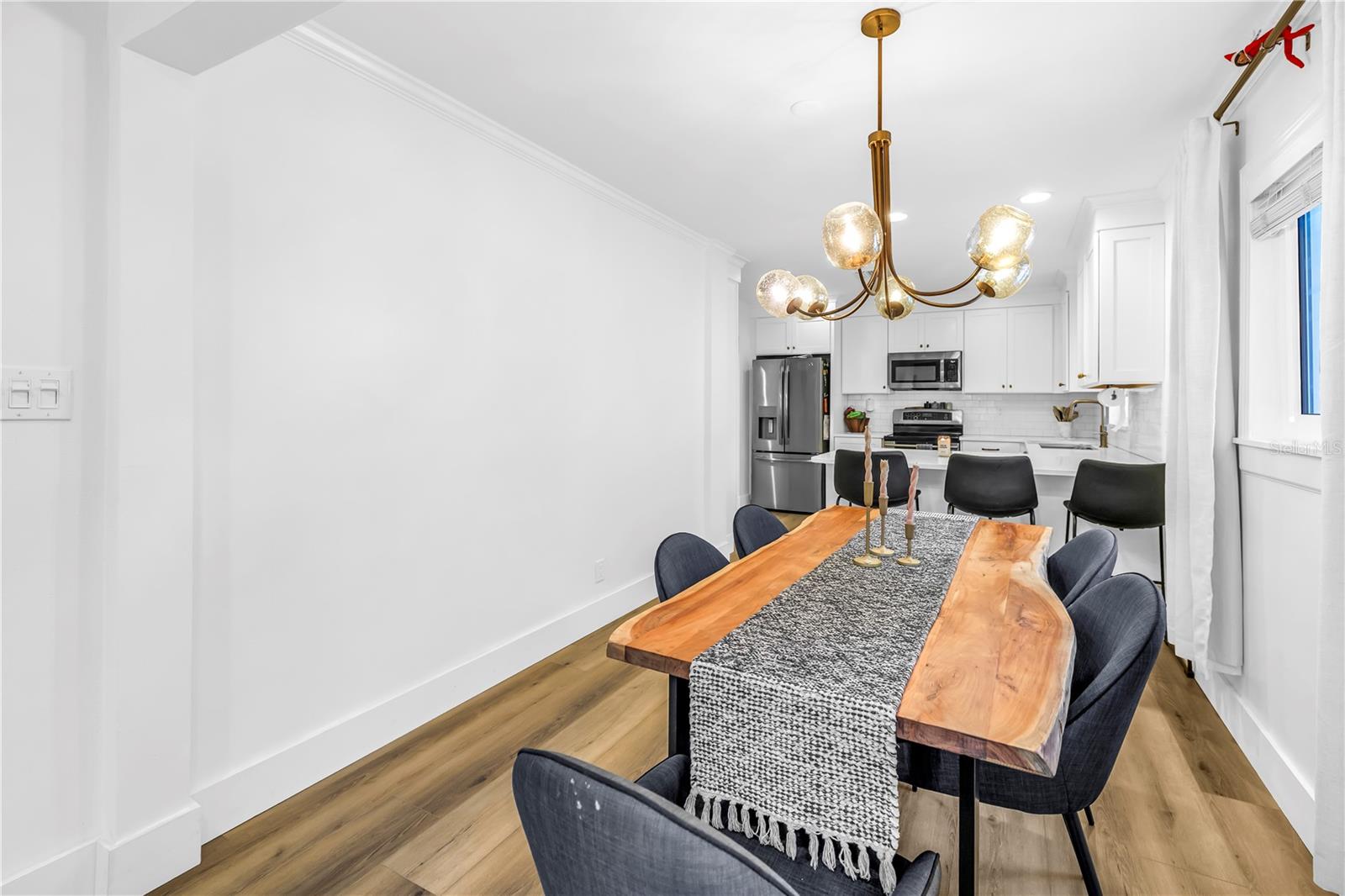 MARYLAND MANOR REV - Residential