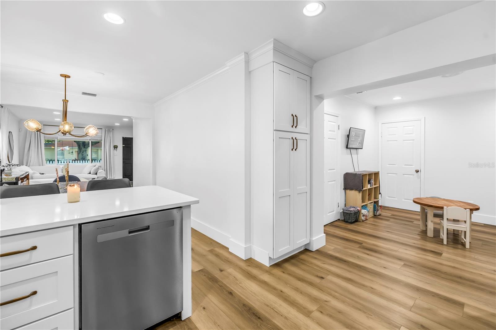 MARYLAND MANOR REV - Residential