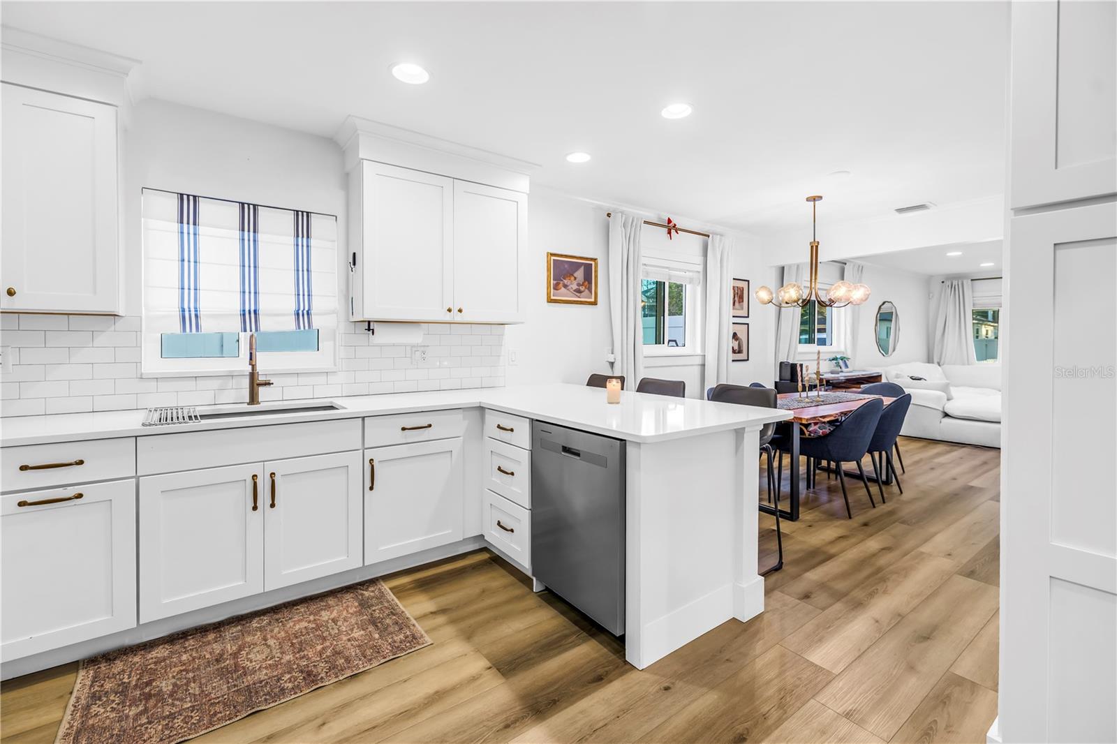 MARYLAND MANOR REV - Residential