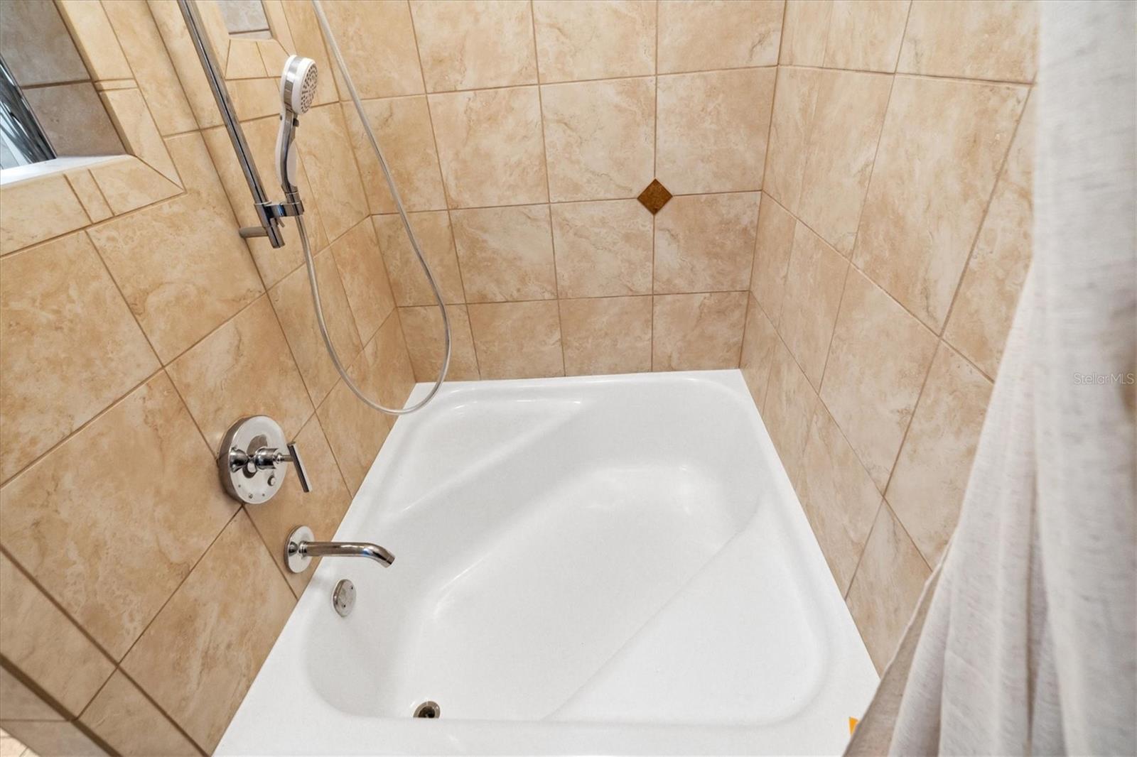 BAY POINT-SNELL ISLE - Residential