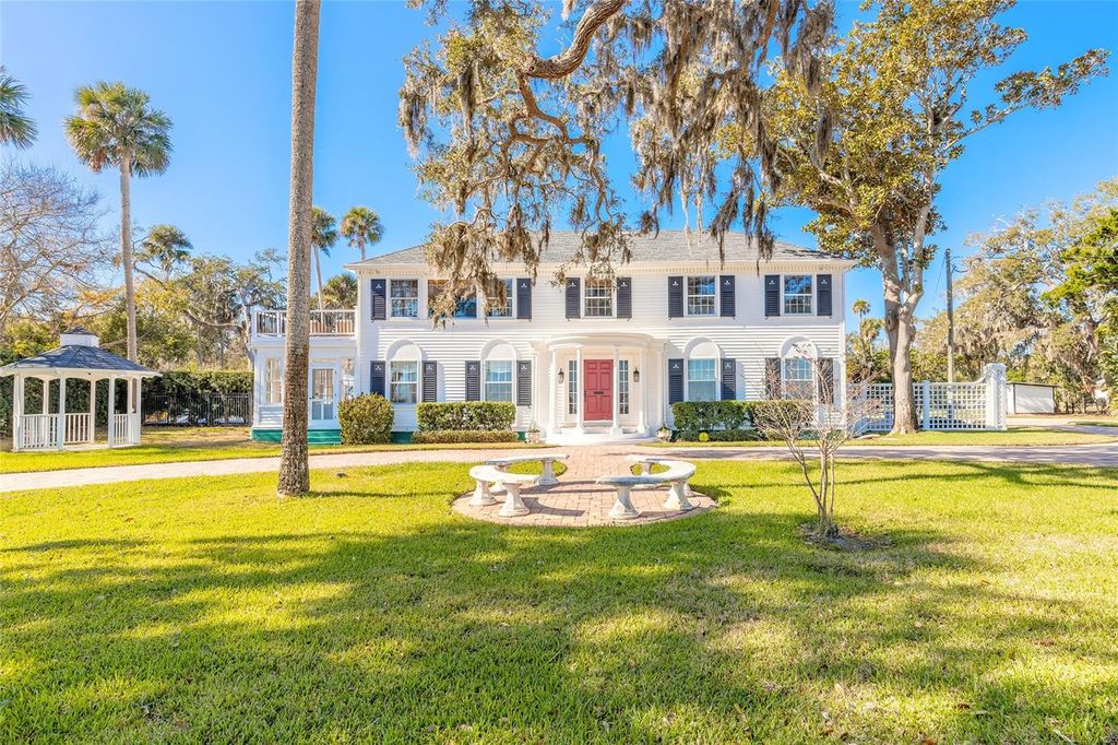 Photo of 458 S Beach Street, Ormond Beach, FL 32174 (MLS # FC316790)