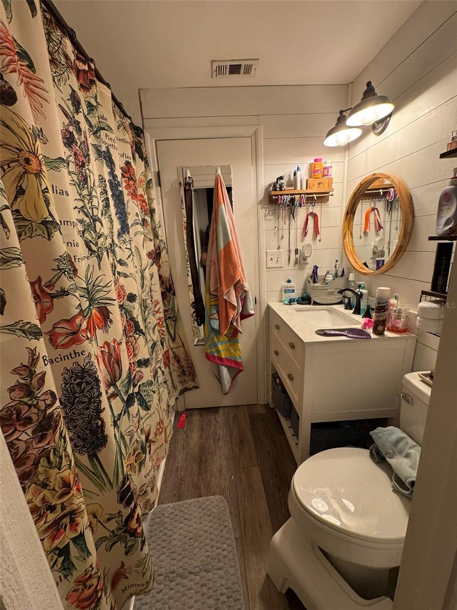 LAKE AVALON GROVES REP 02 - Residential