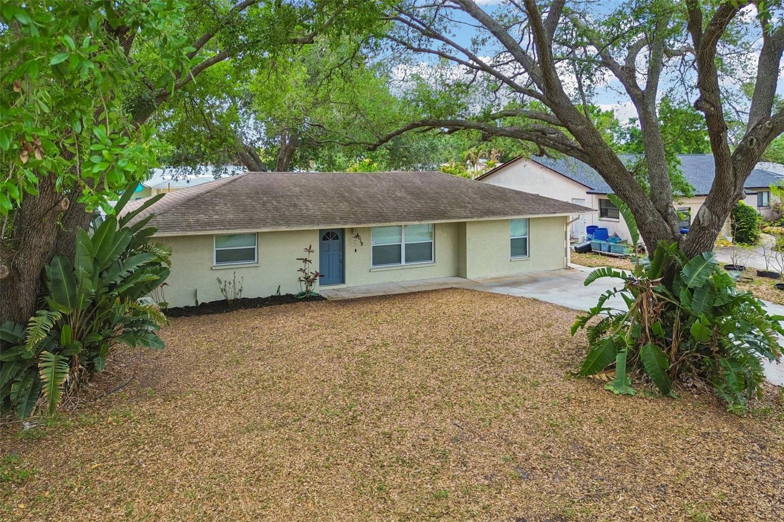 DE SOTO LAKES - Residential