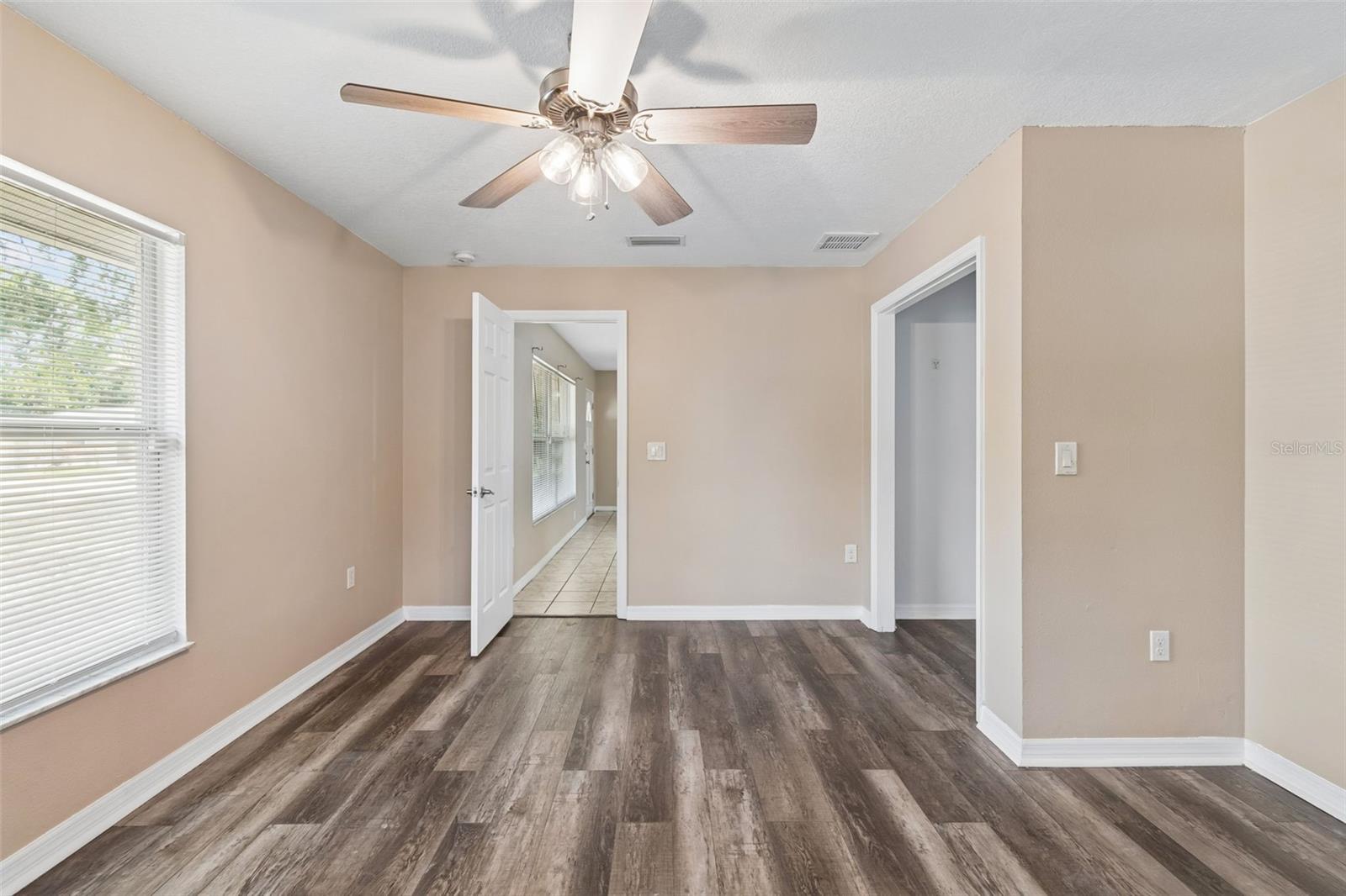 DE SOTO LAKES - Residential