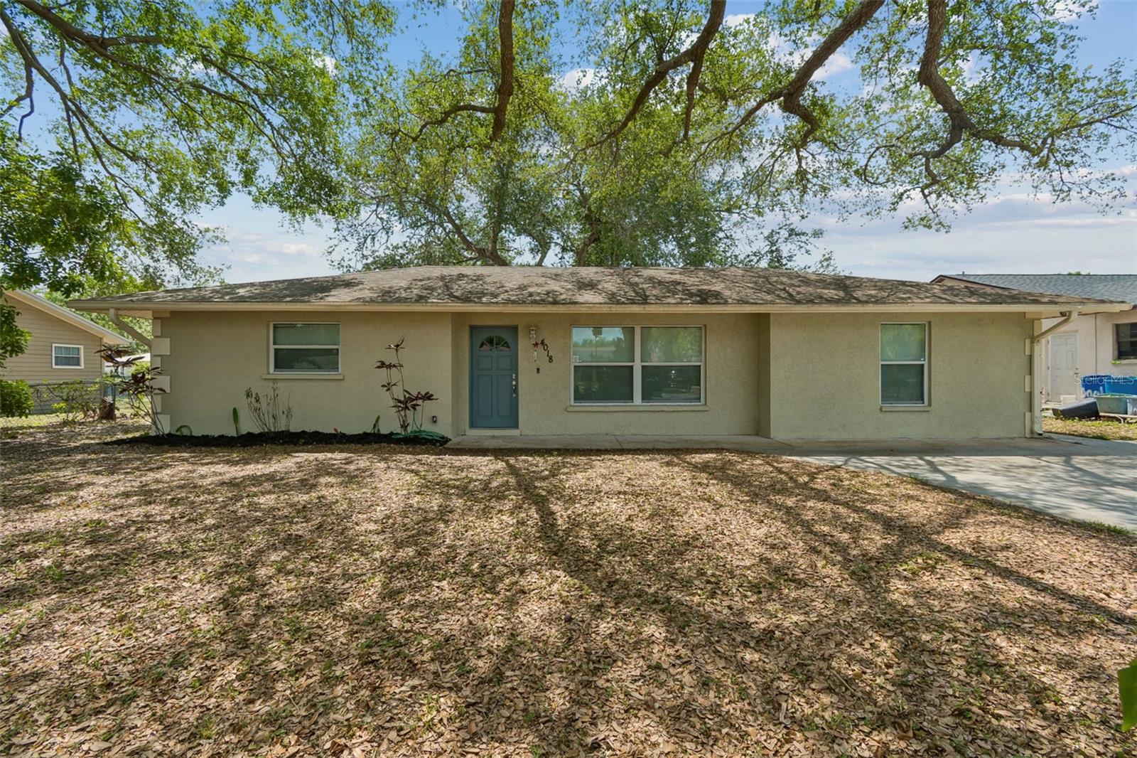 DE SOTO LAKES - Residential