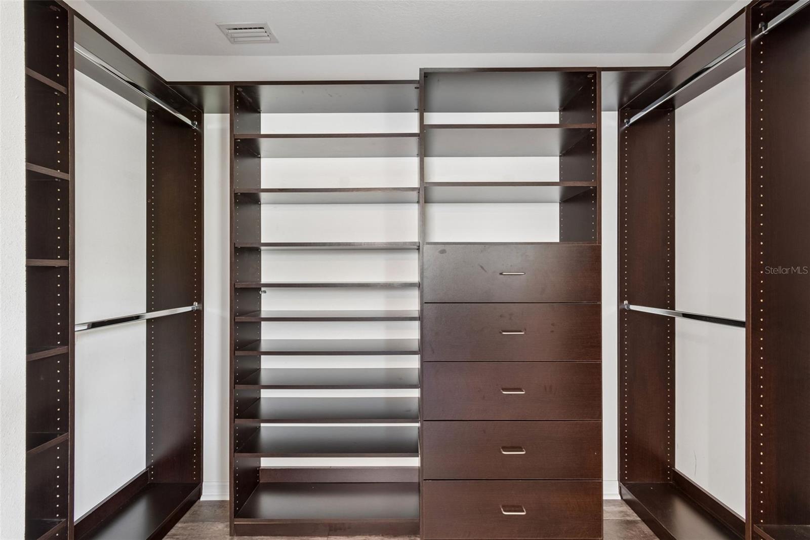 DE SOTO LAKES - Residential