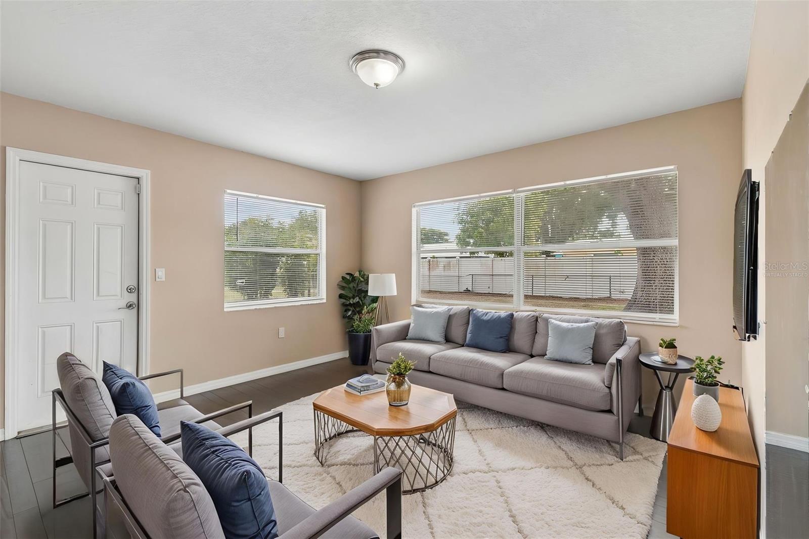 DE SOTO LAKES - Residential