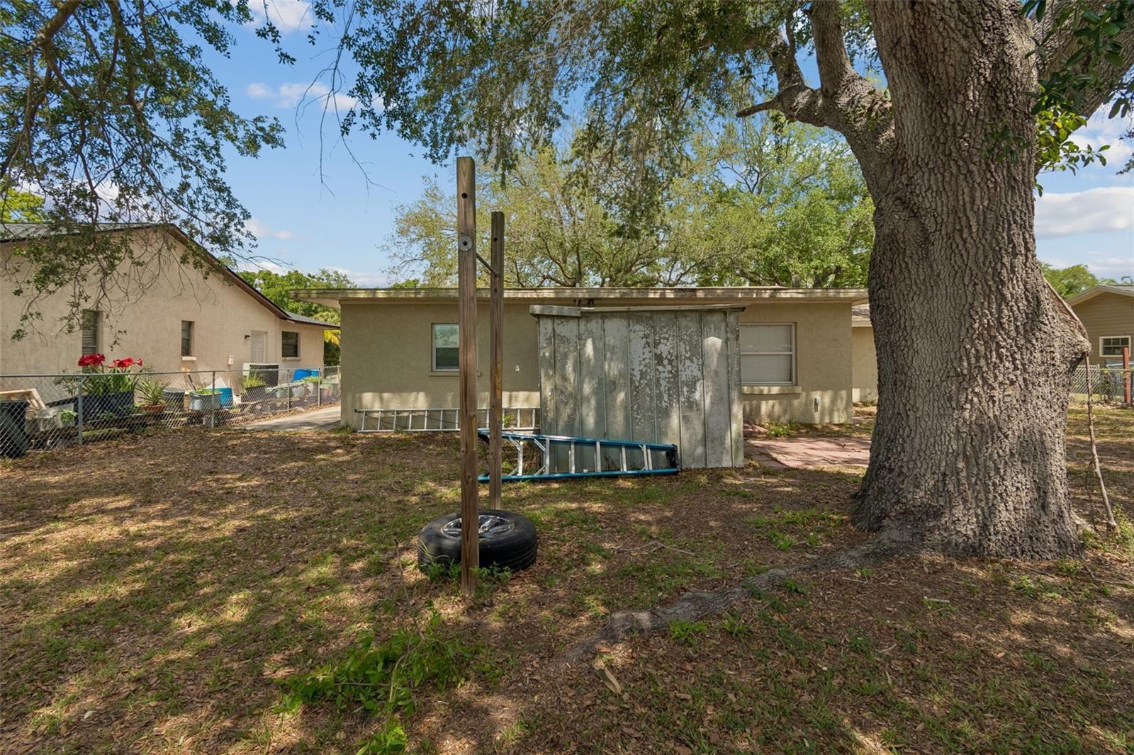 DE SOTO LAKES - Residential