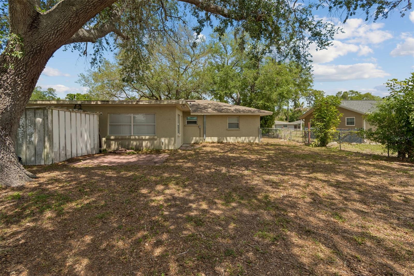 DE SOTO LAKES - Residential