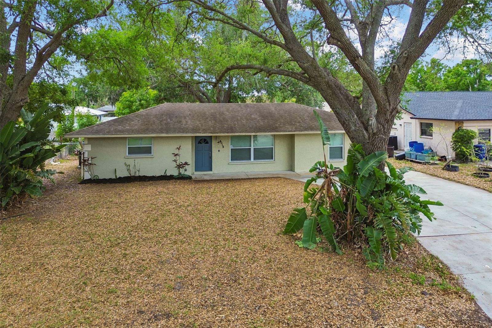 DE SOTO LAKES - Residential