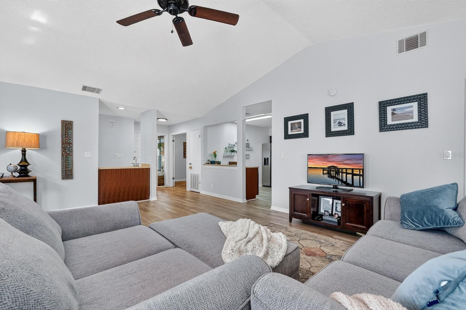 PELICAN BAY PH 04 UNIT 01 - Residential