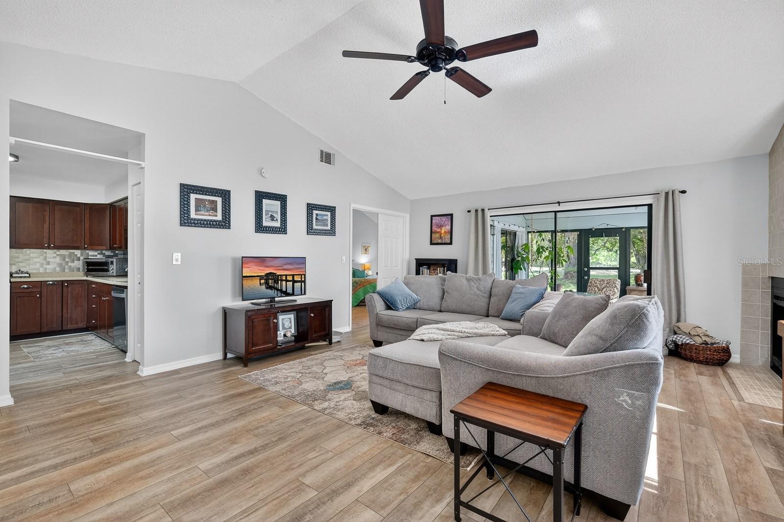 PELICAN BAY PH 04 UNIT 01 - Residential