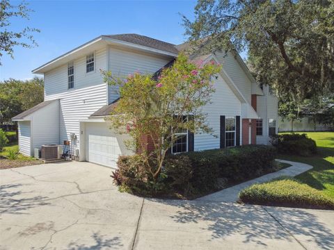 A home in LAKELAND