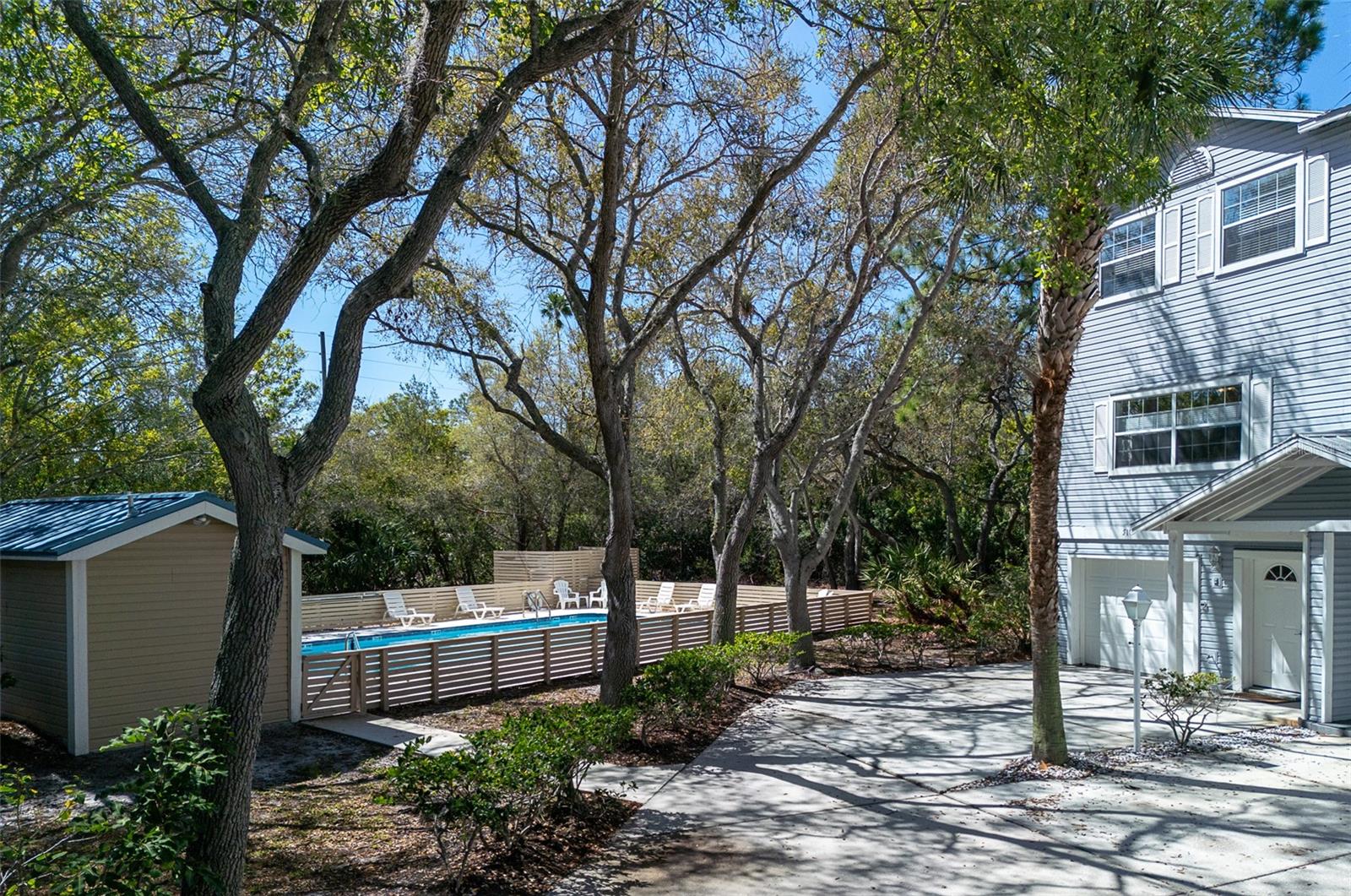 RYANS WOODS - Residential