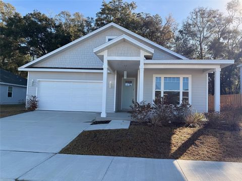 Photo of 12545 NW 157th Terrace, Alachua, FL 32615 (MLS # GC537456)