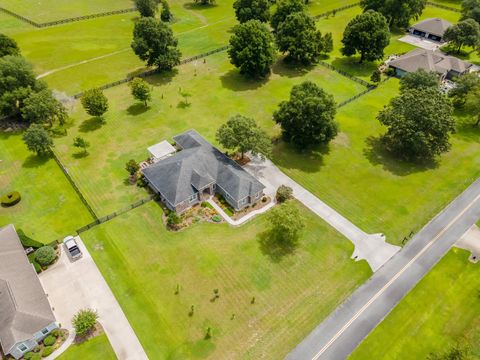 A home in LAKE CITY