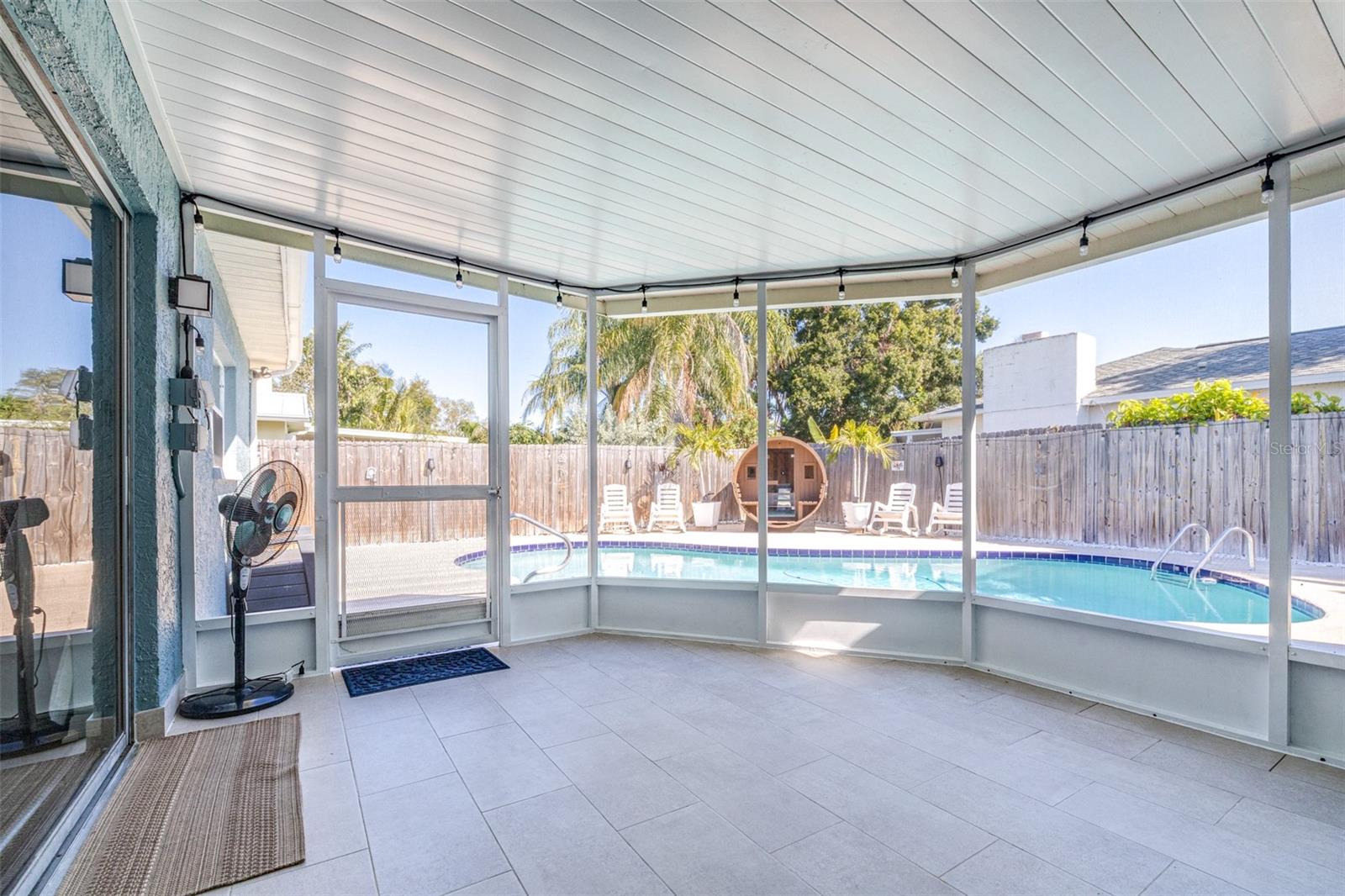 LEONA HEIGHTS - Residential