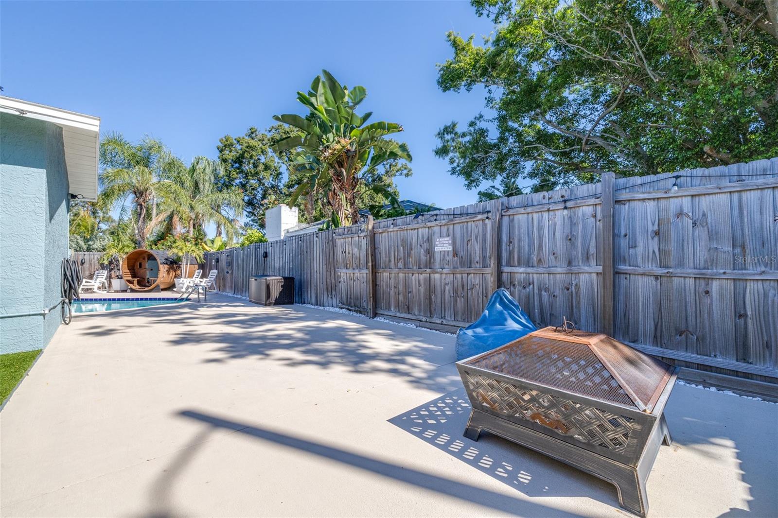 LEONA HEIGHTS - Residential