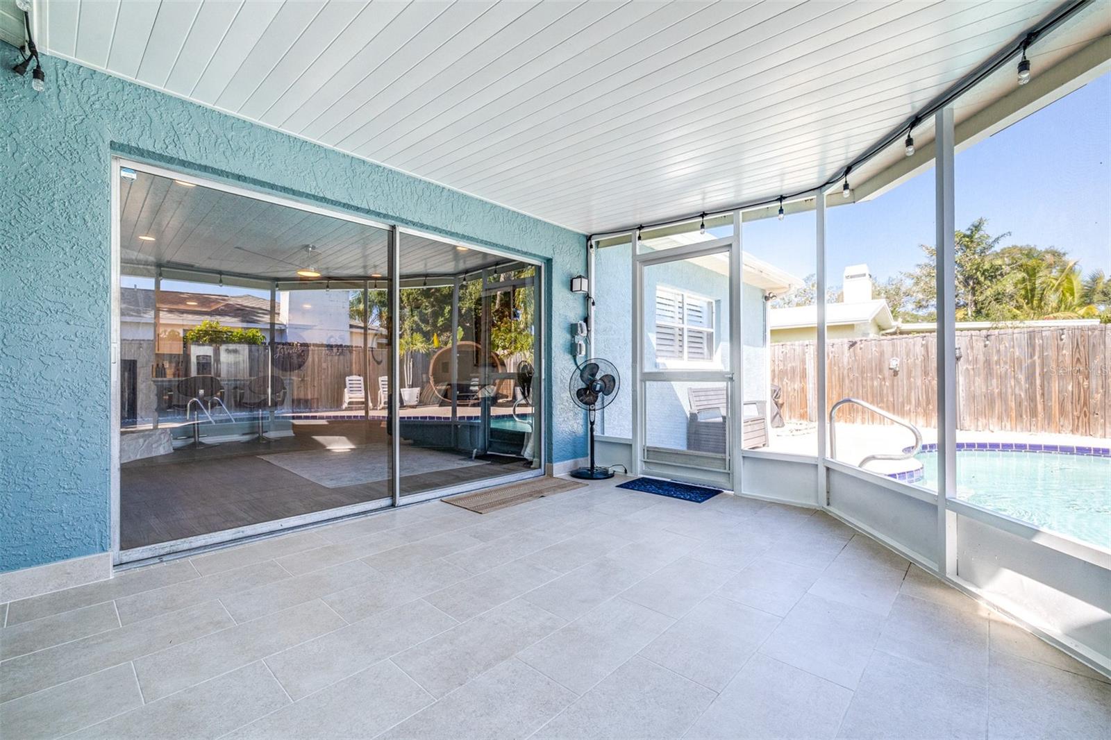 LEONA HEIGHTS - Residential