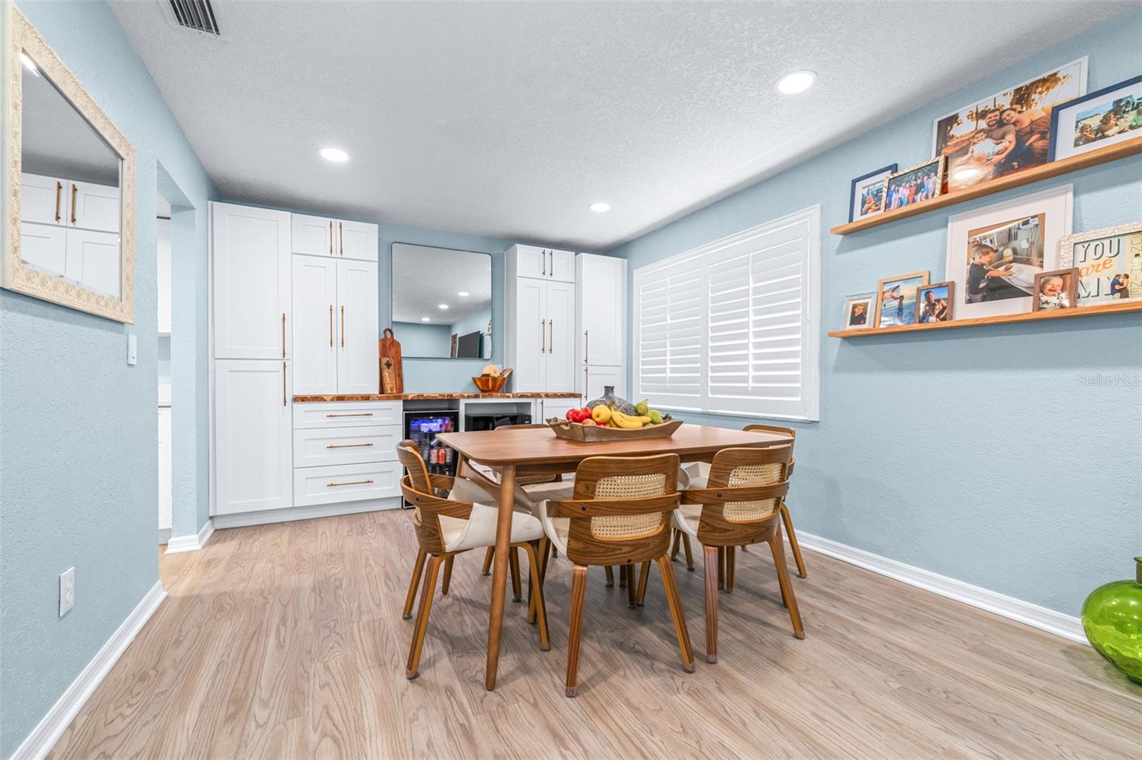 LEONA HEIGHTS - Residential