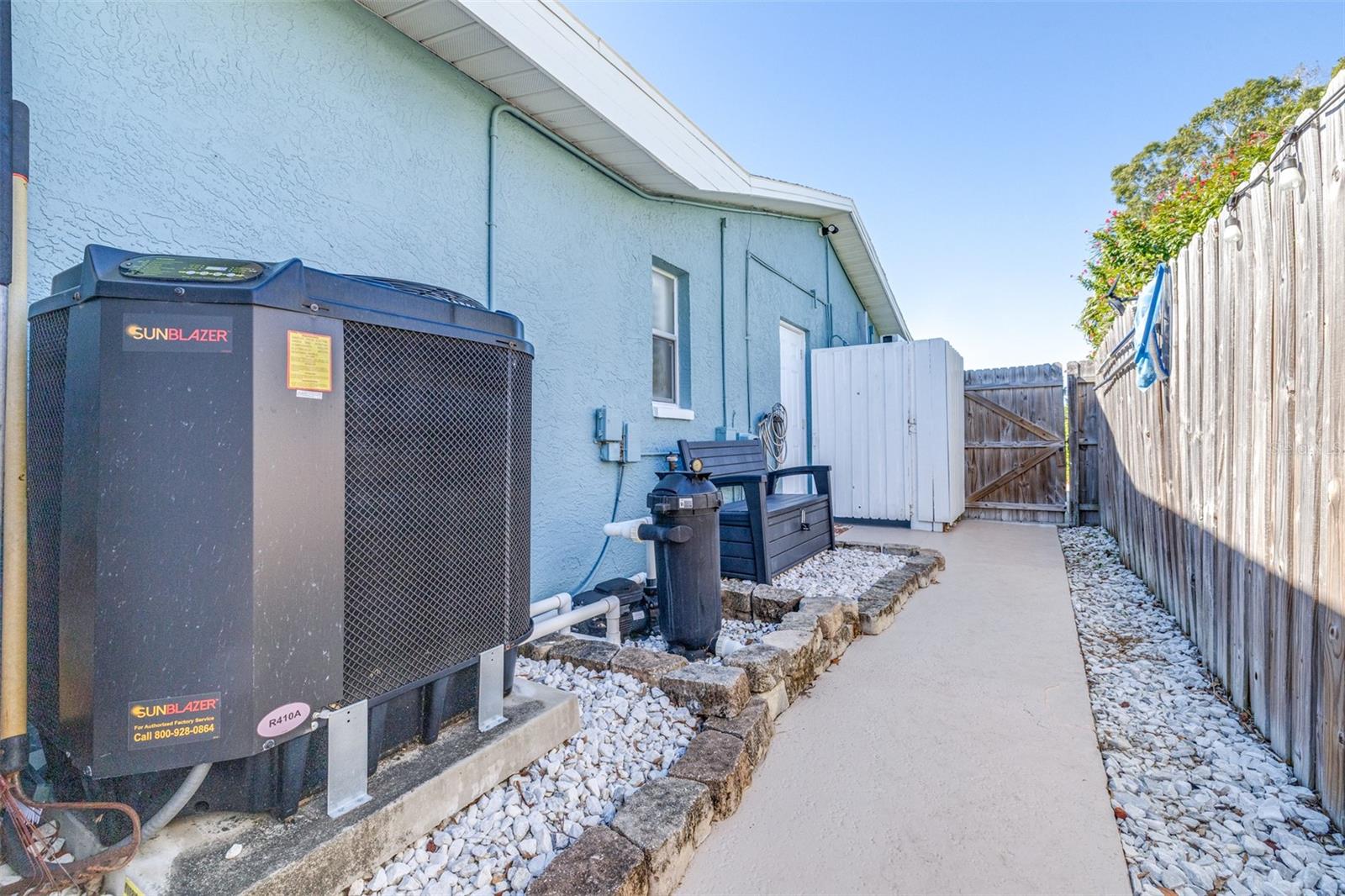 LEONA HEIGHTS - Residential