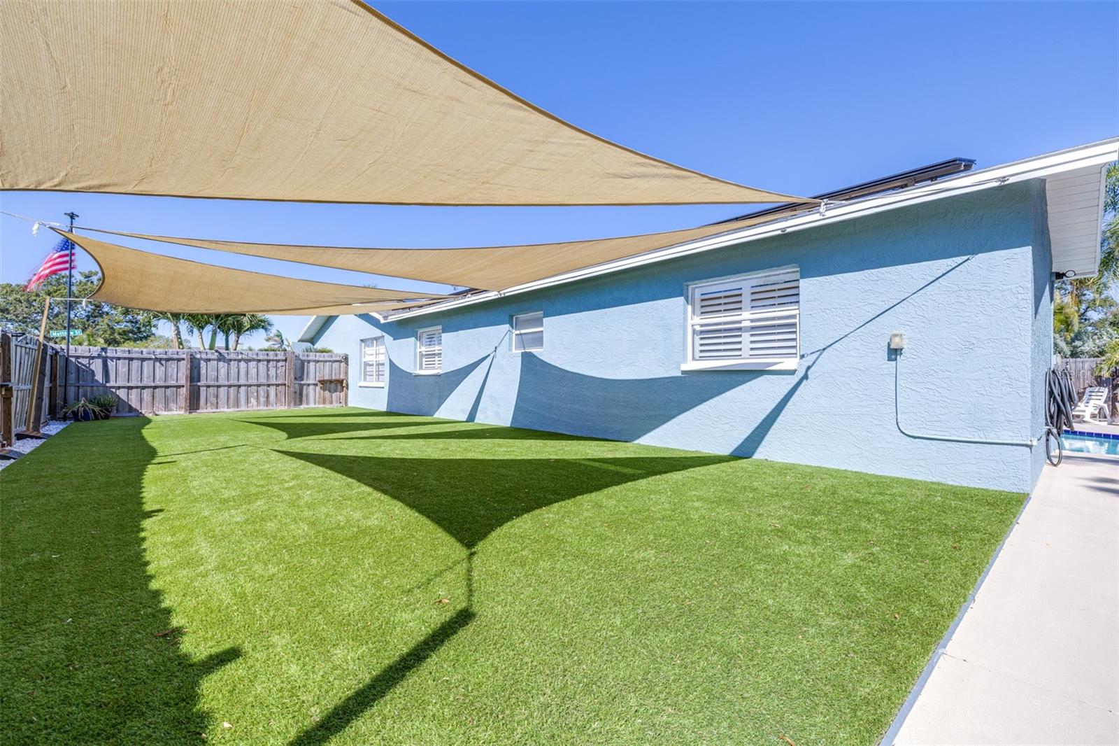 LEONA HEIGHTS - Residential