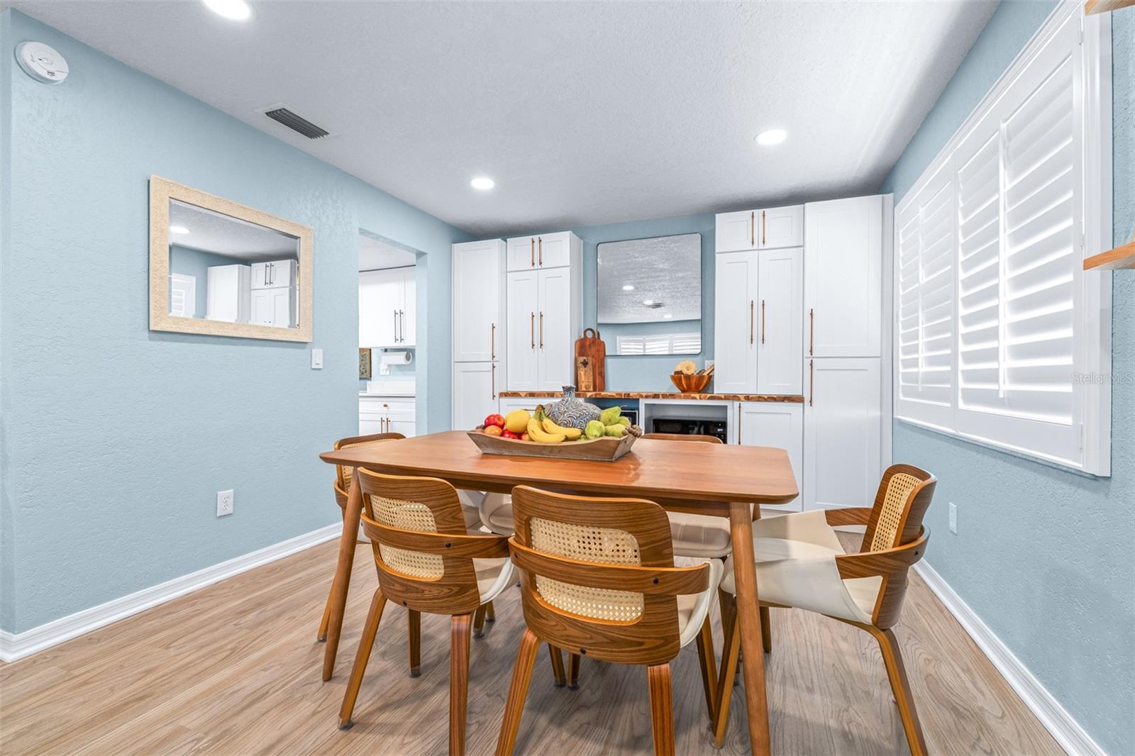 LEONA HEIGHTS - Residential