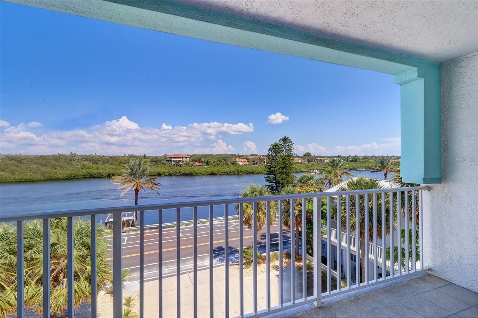 24 GULF BOULEVARD 3B