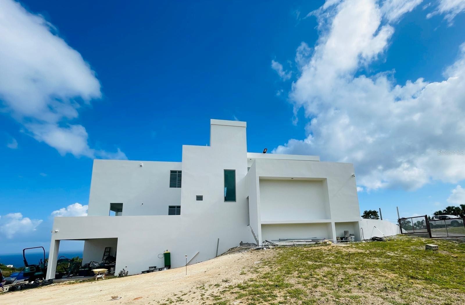 485 KM. 1.7 INT SAN JOSE