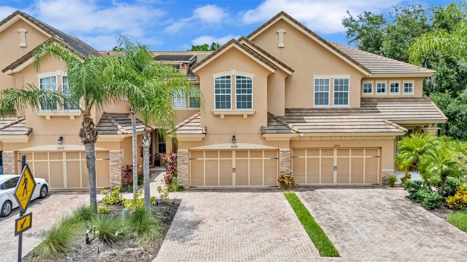 8228 VILLA GRANDE COURT