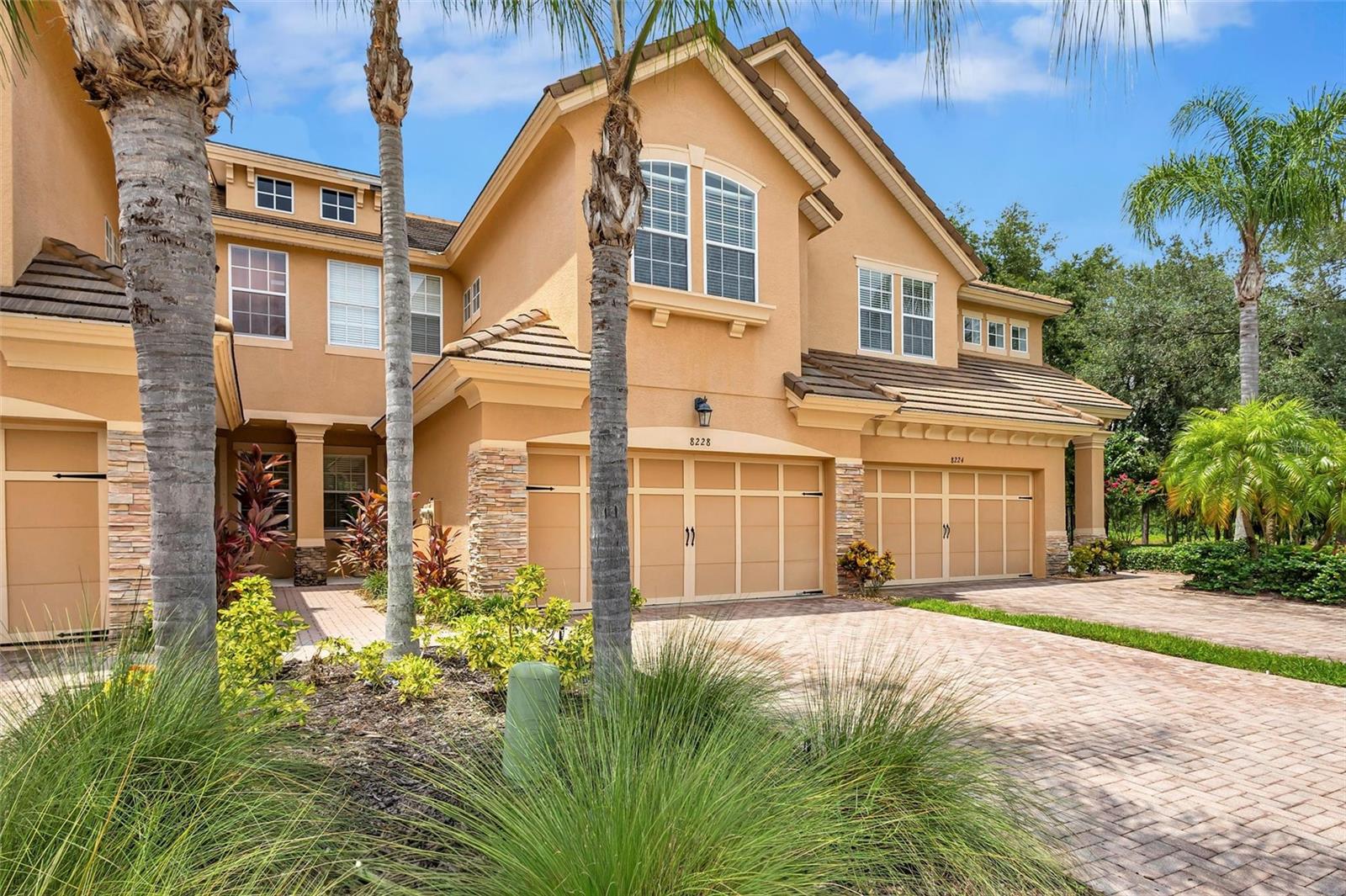 8228 VILLA GRANDE COURT