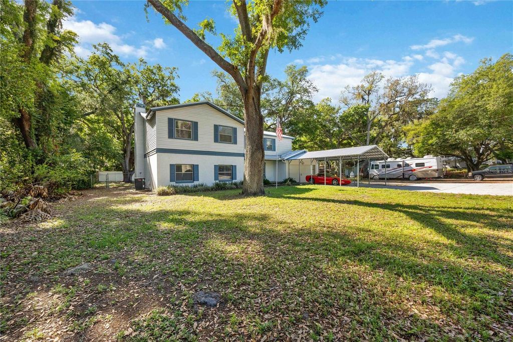 Photo of 1035 Old Polk City Road, Lakeland, FL 33809 (MLS # L4960419)