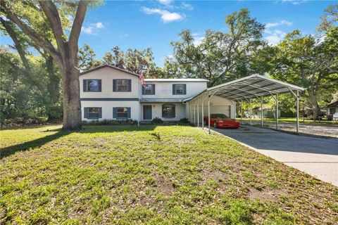 Photo of 1035 Old Polk City Road, Lakeland, FL 33809 (MLS # L4960419)