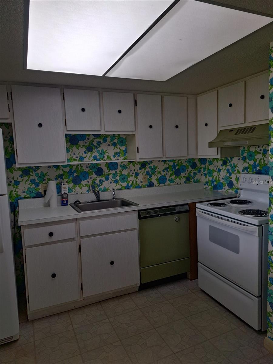 FAIRWAYS/SILVER SPGS SHORES CO - Residential