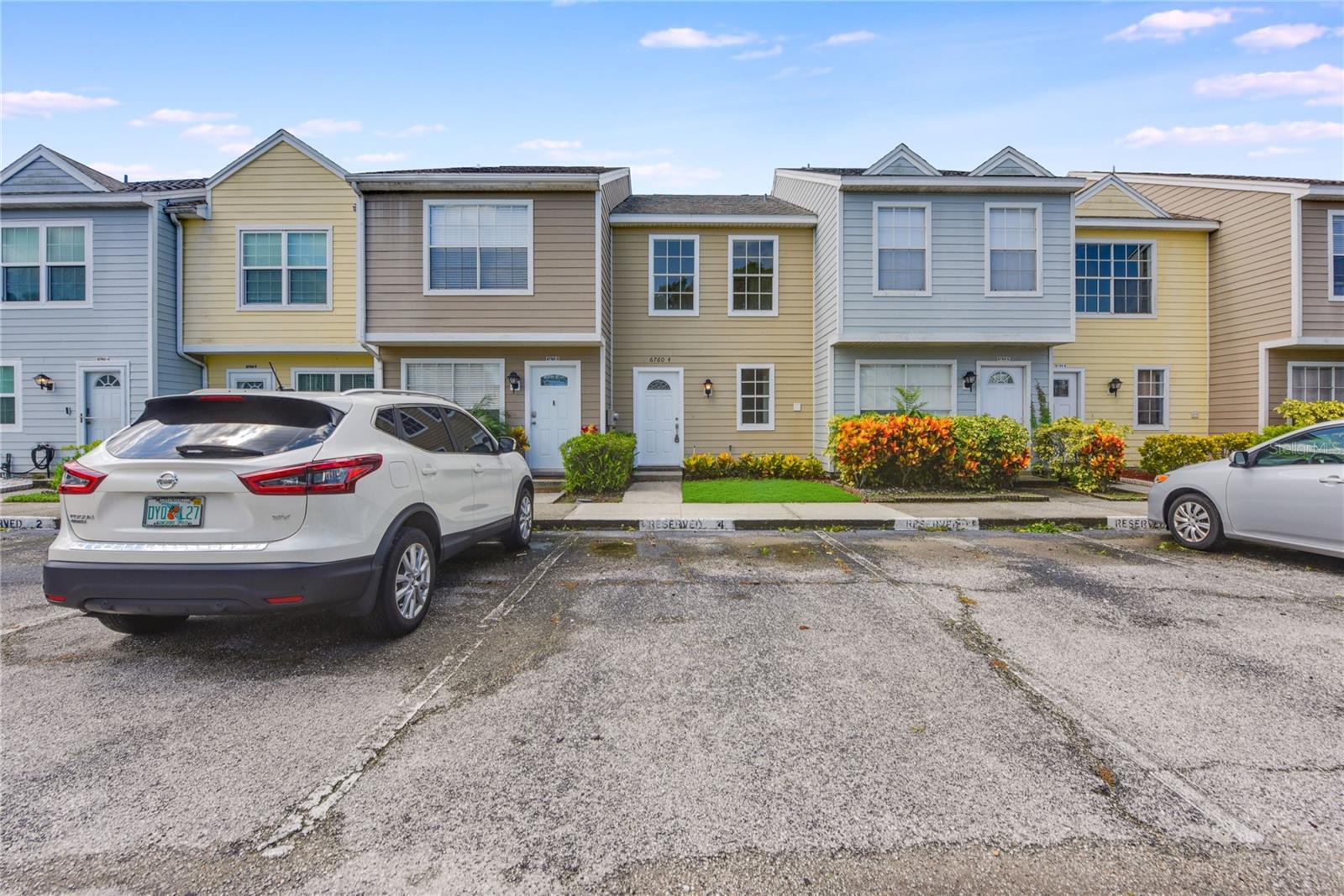 View LARGO, FL 33773 townhome