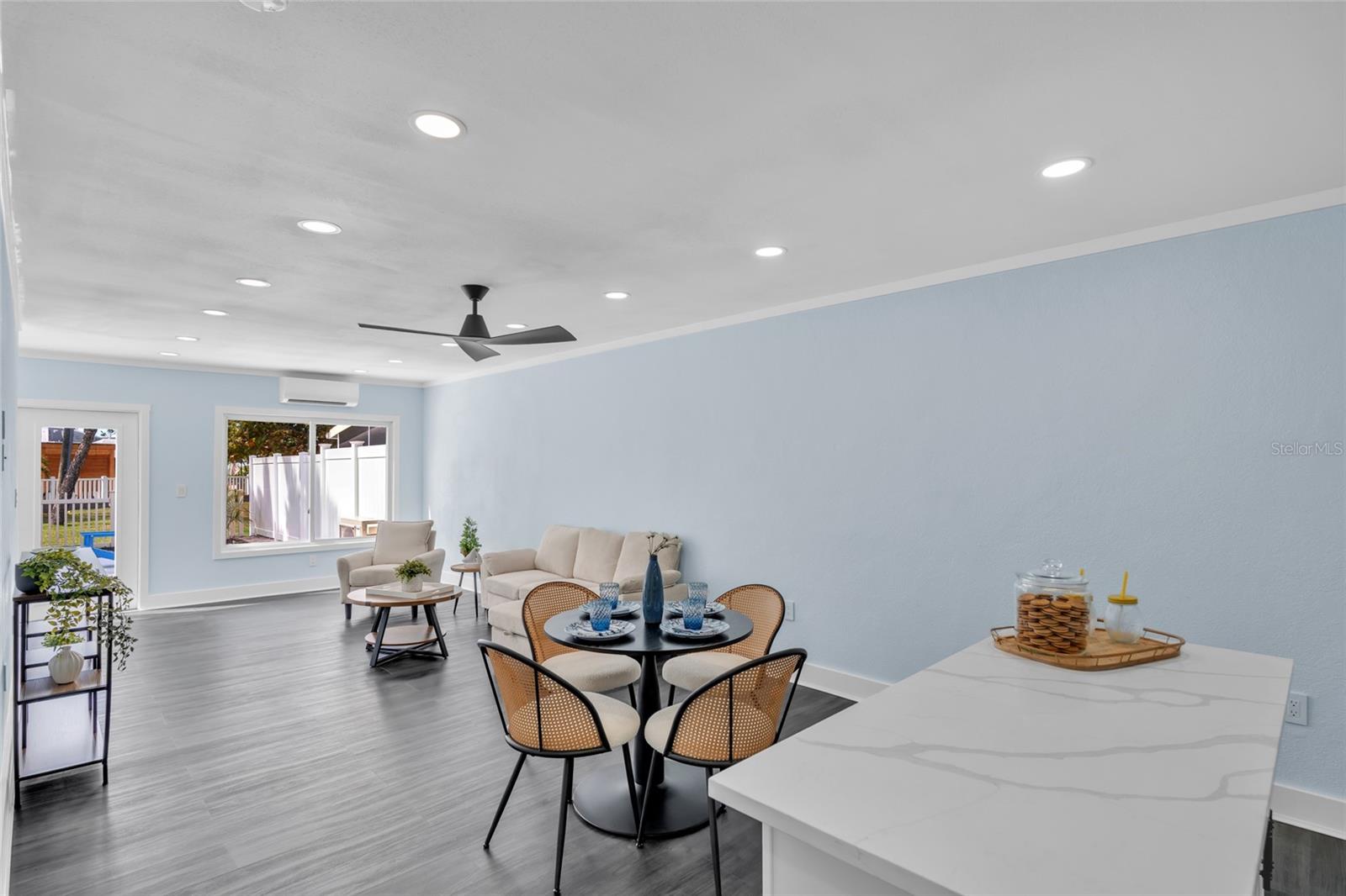 SEA SIDE GARDENS - Residential