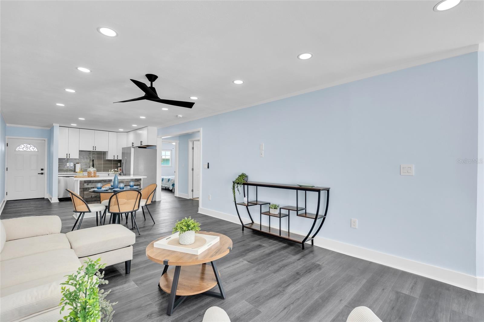 SEA SIDE GARDENS - Residential