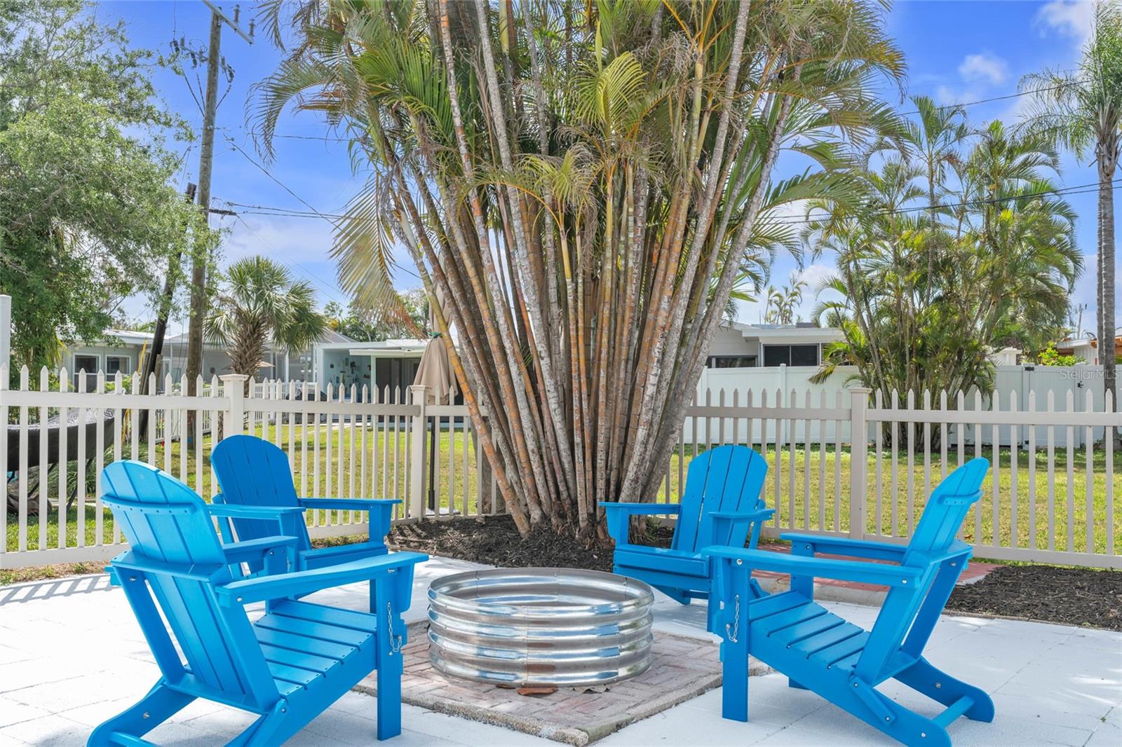 SEA SIDE GARDENS - Residential