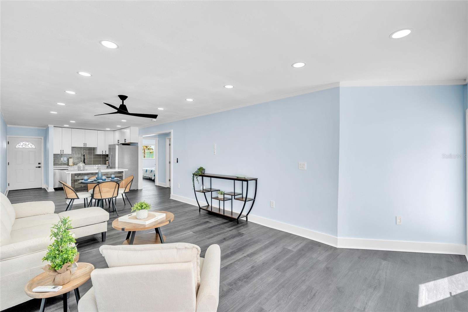 SEA SIDE GARDENS - Residential