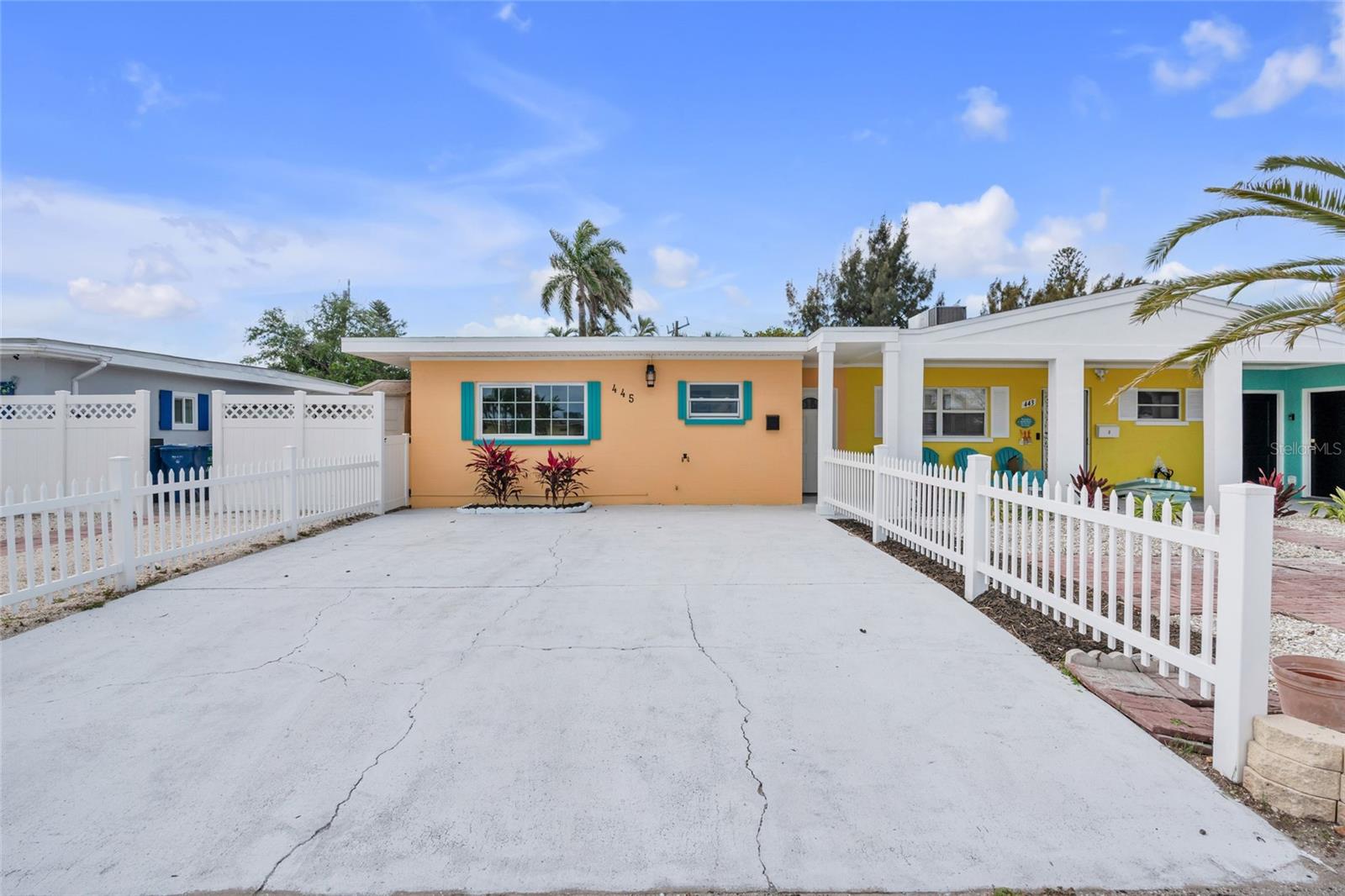 SEA SIDE GARDENS - Residential