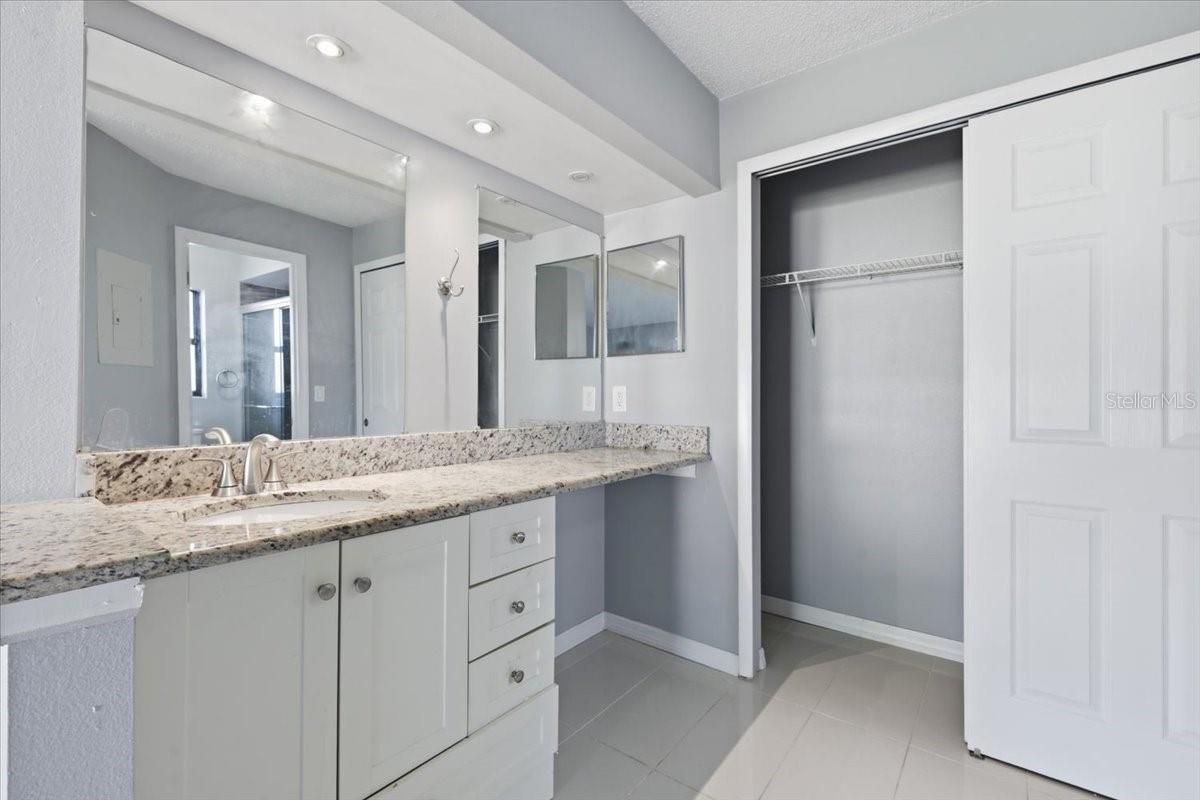 SANCTUARY/BAY HILL - Residential