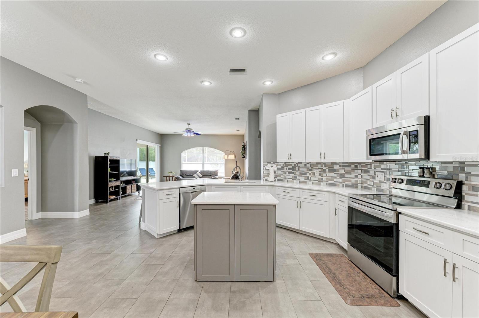 SABAL HARBOUR PH IV - Residential