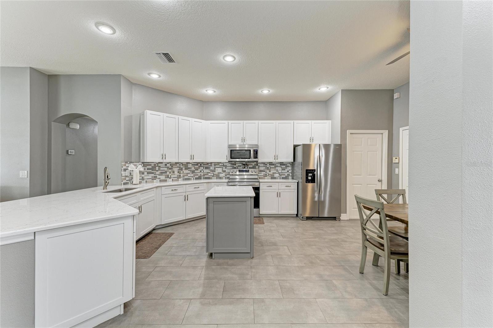 SABAL HARBOUR PH IV - Residential